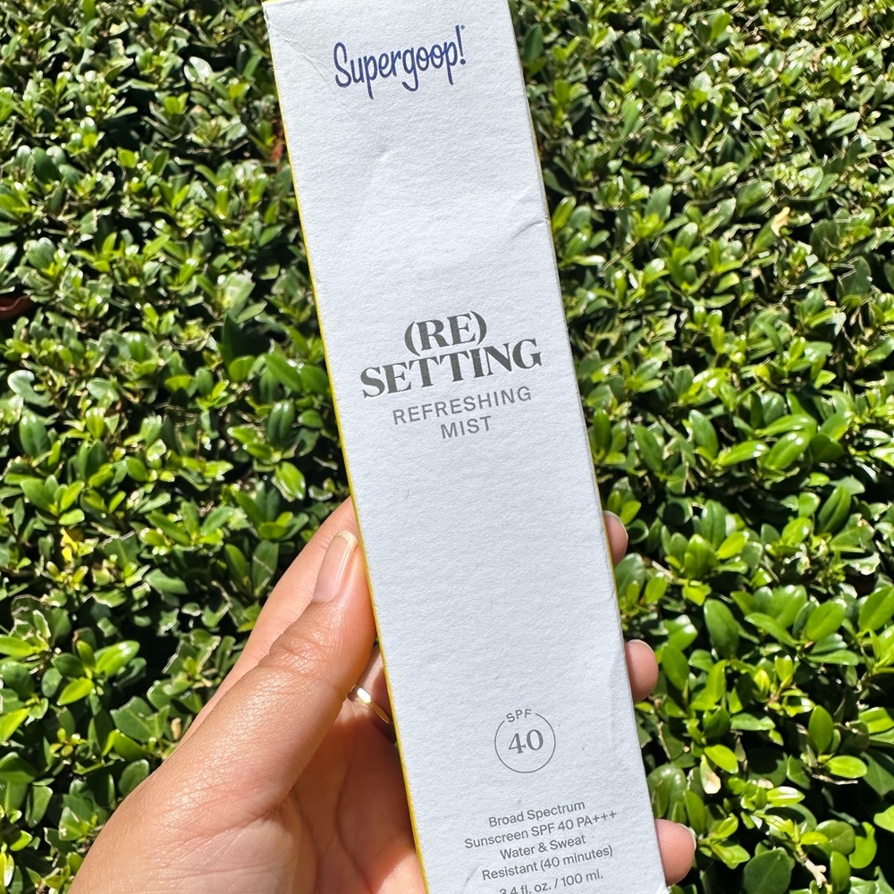 Supergoop! (Re)setting refreshing mist
